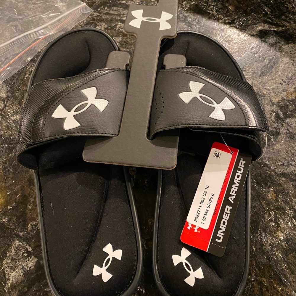 NWT Under Armour Men’s Cushion Velcro Slide 10